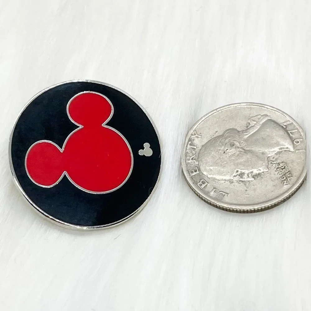 🔮 5/$25 Disney Cast Lanyard‎ Red Mickey Mouse Icon Pin
